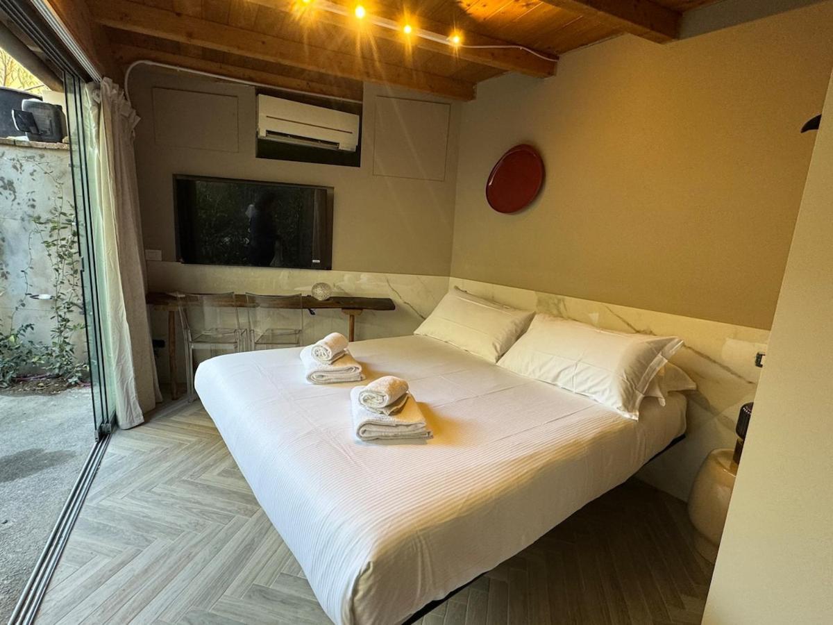 Armonia With Jacuzzi Pool Holiday home Florence